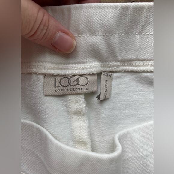 LOGO by Lori Goldstein Spring Cottagecore White/Ivory Pull On Capri Pants 24W - Picture 6 of 8